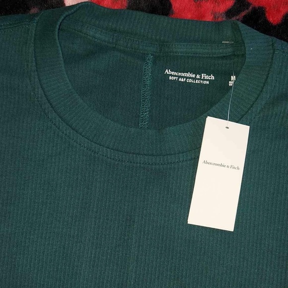 Abercrombie and Fitch Thermall long sleeve Tee size XL NWT - Picture 9 of 11